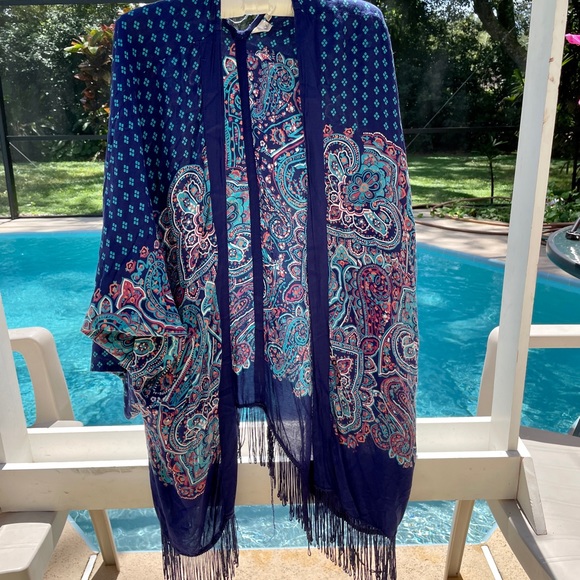 Roxy Other - Roxy Kimono or Swim Cover. Navy w paisley, fringe